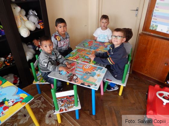BRAŞOV. Grădiniţe pentru pici, dotate cu mobilier nou oferit de organizația Salvați Copiii România 3 Mobilier nou Brasov_214645.jpg