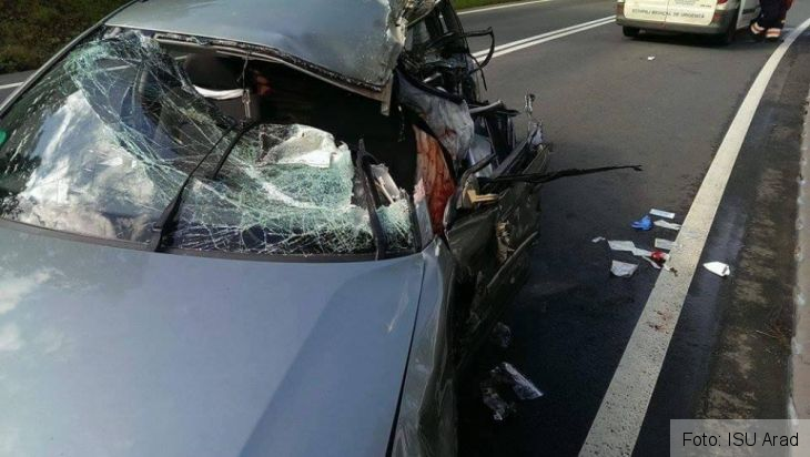 Cetăţean maghiar mort într-un accident produs pe DN 7 (FOTO) 3 accident toc 2_214720.jpg
