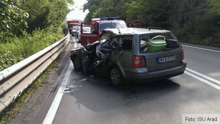 Cetăţean maghiar mort într-un accident produs pe DN 7 (FOTO) 4 accident toc 4_214723.jpg