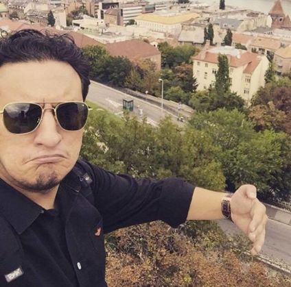 funny-honeymoon-photography-without-husband-huma-mobin-33_21