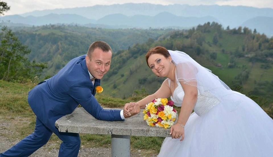 BRAŞOV. Înţelegere între soţul ei şi şoferul care a nenorocit-o, pe „zebră”, pe Iulia Ganea. La mijloc, speranţa într-un tratament în Thailanda 2 iulia_2.jpg