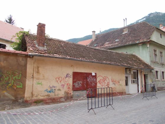 BRAŞOV. Asociaţiile Civice solicită donaţii din partea organizatorilor Oktoberfest pentru reabilitarea a 47 de imobile din Centrul Istoric 2 2-Cosbuc 1_219828.jpg