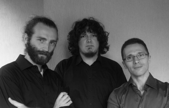 Inuendo Trio_218406.jpg