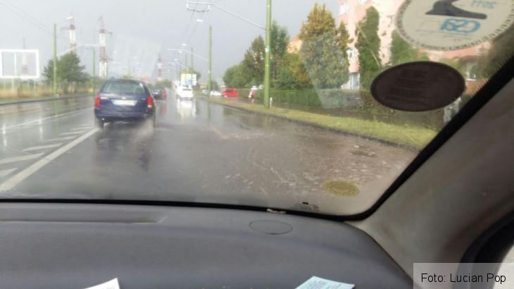 Brașov. Străzi inundate în Triaj! 2 bvinundatii1_218978.jpg