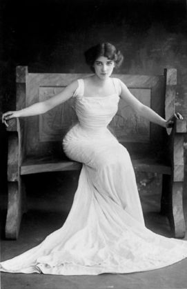 FOTO. 10 femei frumoase, vedete acum 100 de ani 4 most-beautiful-women-edwardian-era-1900s-13-578c7e691c213__7