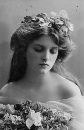 FOTO. 10 femei frumoase, vedete acum 100 de ani 2 most-beautiful-women-edwardian-era-1900s-14-578c7e6b22c5e__7