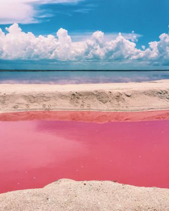 Peisaj de vis. Uite cum arată Laguna roz! 2 pink-lagoon-las-coloradas-mexico-1_218983.jpg