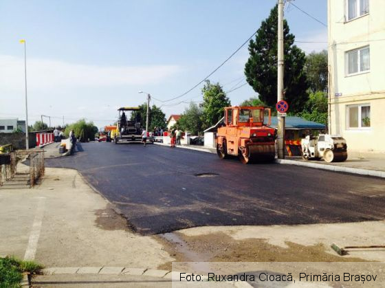 BRAȘOV. Veste bună! Noul pod de pe strada Lânii ar putea fi dat în folosinţă peste două săptămâni (FOTO) 2 pod lanii2_220426.jpg