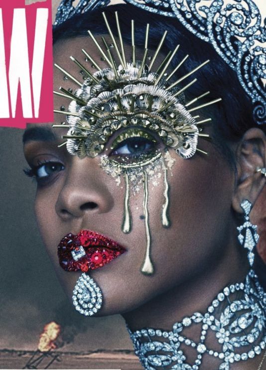 REGINA RĂZBOINICĂ. Şedinţă foto spectaculoasă 2 rihanna1.jpg