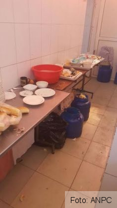 Încă trei terase din Mamaia au fost închise temporar de Protecția Consumatorilor! Este vorba despre... (Galerie foto) 8 unnamed__12__219569.jpg