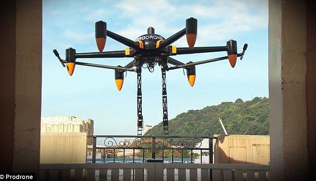 SPECTACULOASĂ. Drona care uimeşte lumea (FOTO) 2 drona1.jpg