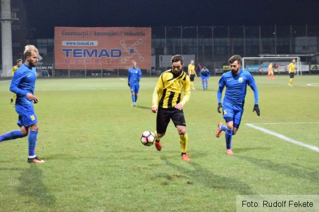 fotbalfcbrasovafumatinoiembrie13_226335.JPG