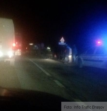 BRAȘOV. Autoturism răsturnat la intrare în Stupini (FOTO) 2 accidentstupini_2.jpg