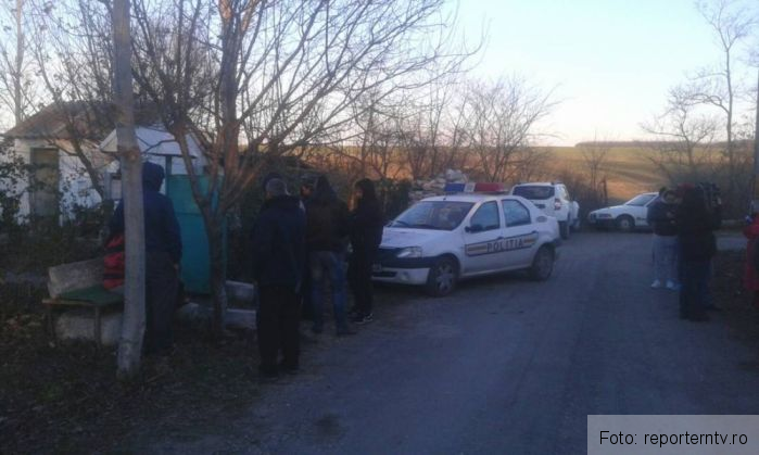 GĂSIŢI MORŢI. Un bărbat şi-a ucis soţia, apoi şi-a pus ştreangul de gât (FOTO) 2 crima constanta_226801.jpg