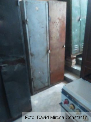 Aşa arată ieşirea de URGENŢĂ a unui imobil din Centrul Braşovului! 2 IMG_20170131_142923_230365.jpg