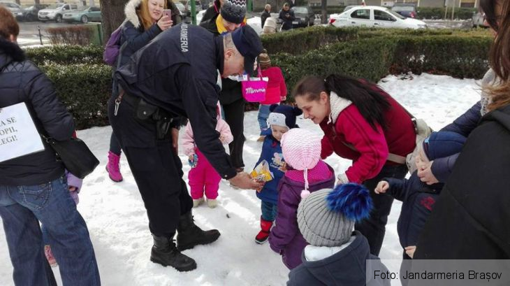 jandarmi copii 6_230599.jpg