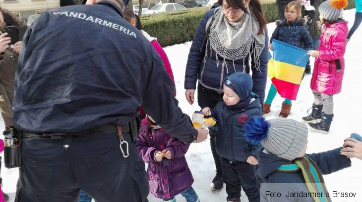 jandarmi copii 7_230595.jpg