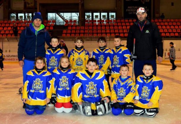 BRAȘOV. Micii hocheiști s-au întrecut în „Cupa Primăverii” 2 hocheisti_233466.jpg