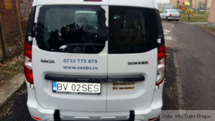 masina avariata 2_232806.jpg