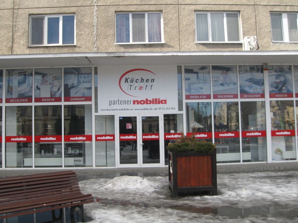 Clienţii Kuechentreff au fost răsplătiţi pentru fidelitate în cadrul unui eveniment special desfăşurat la Braşov 15 nobilia201714.jpg