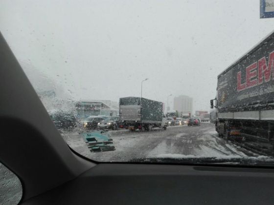 BRAŞOV. Se circulă greu pe DN1 şi în oraş; restricţii de tonaj pe DN 73 (galerie foto) 4 Timis_234653.jpg