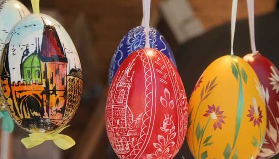 easter-eggs-in-france.jpg