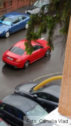 BRAȘOV. Parcare... păguboasă pentru o șoferiță. GALERIE FOTO 7 IMG-20170508-WA0008_235510.jpg