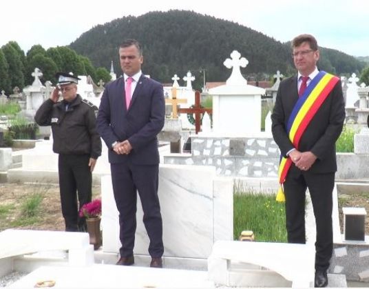 Ziua Eroilor Rasnov1_236417.JPG