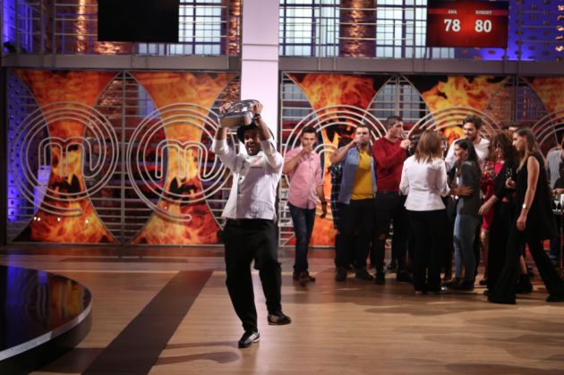 robert-petrescu-este-castigatorul-masterchef_4_235926.jpg