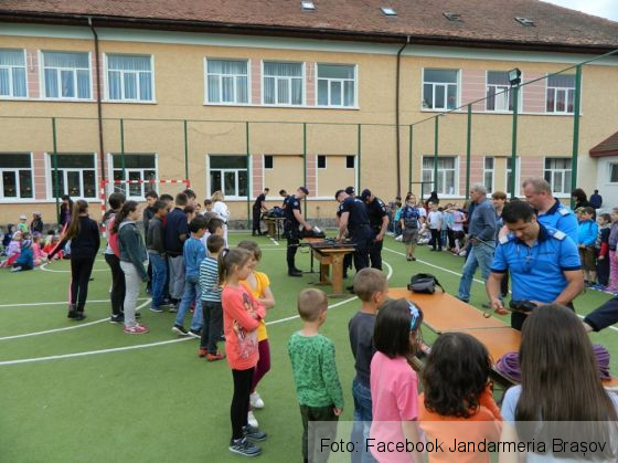 scoala altfel 2_236342.jpg