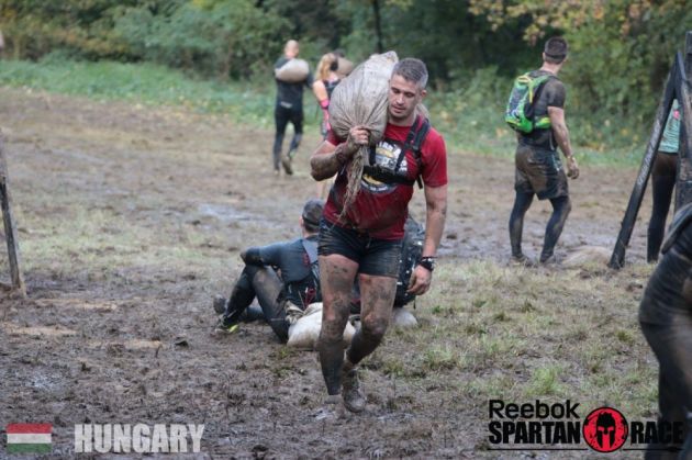 BRAŞOV. Un poliţist de la Investigaţii Criminale, participant cu vechime la Cursele Spartane, ce au luat naştere în SUA 4 IMG-20170621-WA0008_238040.jpg