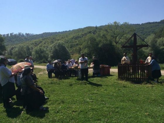 BRAȘOV. Slujbă pe ruinele unei vechi mănăstiri ortodoxe 2 Manastirea-Venetia-2017-6_239091.jpg
