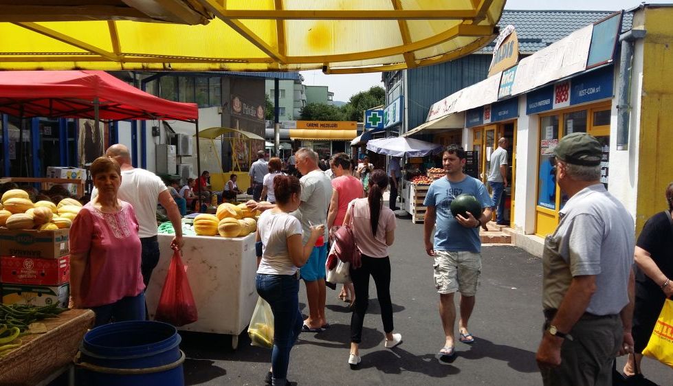 BRAȘOV. Pepenii de Dăbuleni au apărut în piețele din oraș. Cât costă kilogramul - GALERIE FOTO 5 pepeni4.jpg