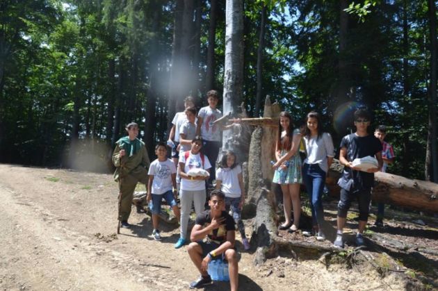 Vacanta de vara in Regatul Elfilor ptr copiii de la CS Tarlu