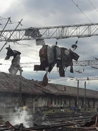 BRAŞOV. Trenuri anulate sau cu întârzieri mari, din cauza furtunilor din vest 3 cfr-infrastructura2a_241299.jpg