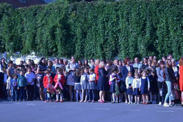 deschiderea anului scolar (3)_240998.JPG