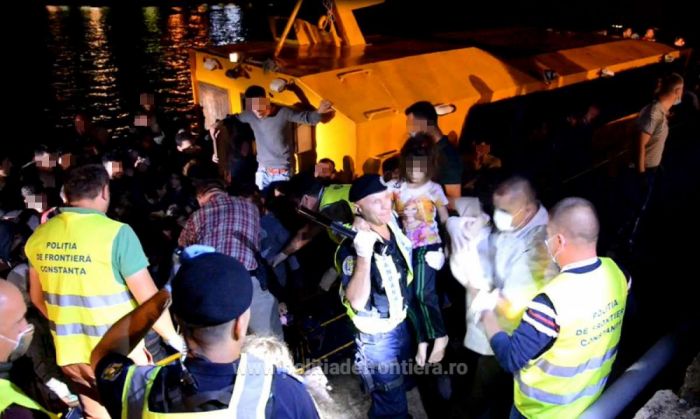 migranti midia 4_241104.jpg