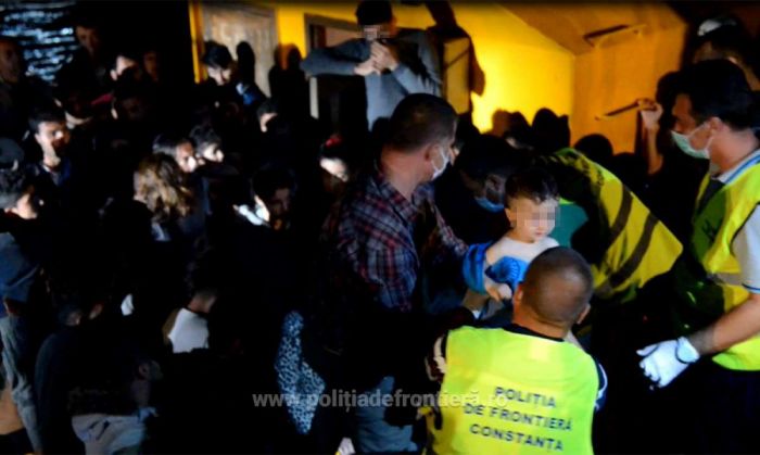 migranti midia 5_241105.jpg