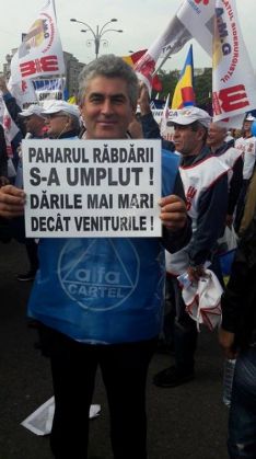 Update. Guvernul nu renunţă, în ciuda protestelor sindicale 3 cartel Alfa2_241989.jpg