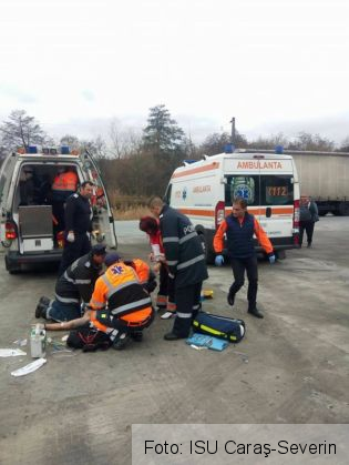 Trei oameni au murit intoxicaţi în interiorul unei cisterne de transport bere (FOTO) 3 isu caras severin 2_244062.jpg