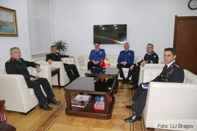 jandarmi turcia 2_244429.jpg