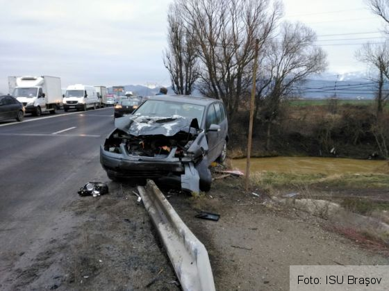 BRAŞOV. Accident pe DN 1, între Codlea şi Ghimbav (FOTO) 5 IMG-20171207-WA0002_244887.jpg