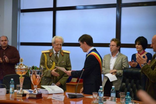 cetatean de onoare_244996.jpg