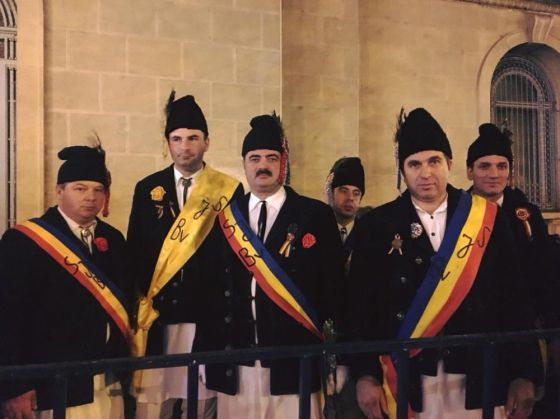 Capete încoronate și zeci de mii de români îi aduc un ultim omagiu Regelui Mihai 4 junii_245265.jpg