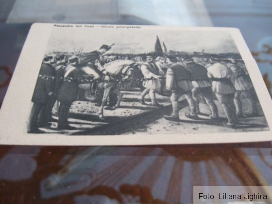 Prof. Oltean juni Muzeul Primei Scoli Romanesti (61)_246775.