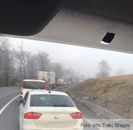 BRAŞOV. Accident pe DN 1, între Codlea şi Vlădeni (foto). Update: Sunt cinci victime 5 accidentcodleavladeni_2.jpg