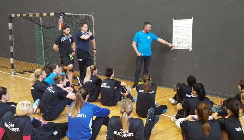 BRAȘOV. Corona a încercat să aducă un antrenor cu nume în locul lui Costică Buceschi 2 perjohansson1.jpg