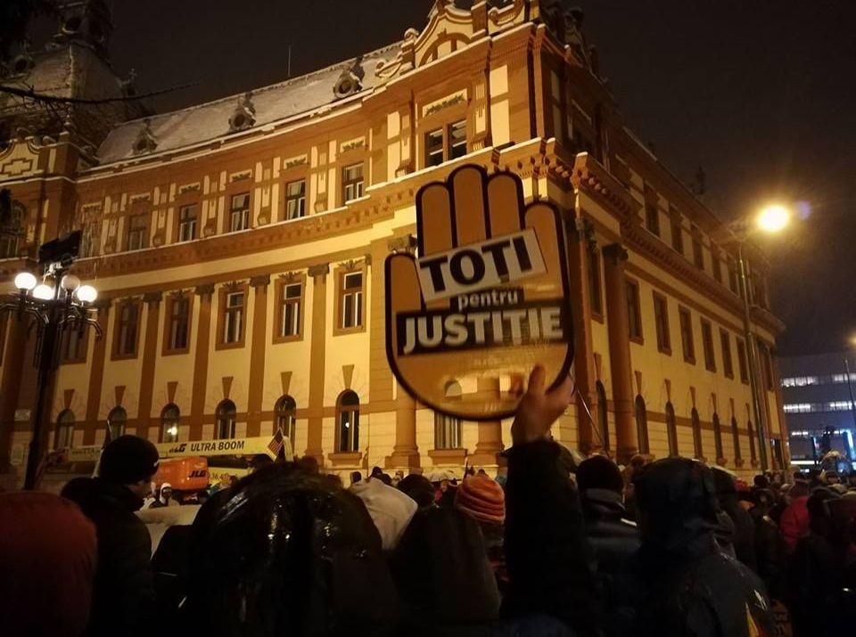 Zeci de mii de oameni au participat la protestul anticorupție 5 protest20ianuarie.jpg