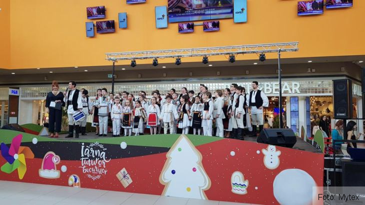 Maratonul Dansului de 10 9 29063080_1796339190397445_165637148937027584_n_248734.jpg