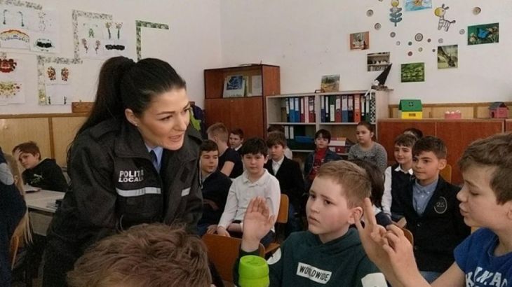 Politia locala elevi (2)_249687.jpg